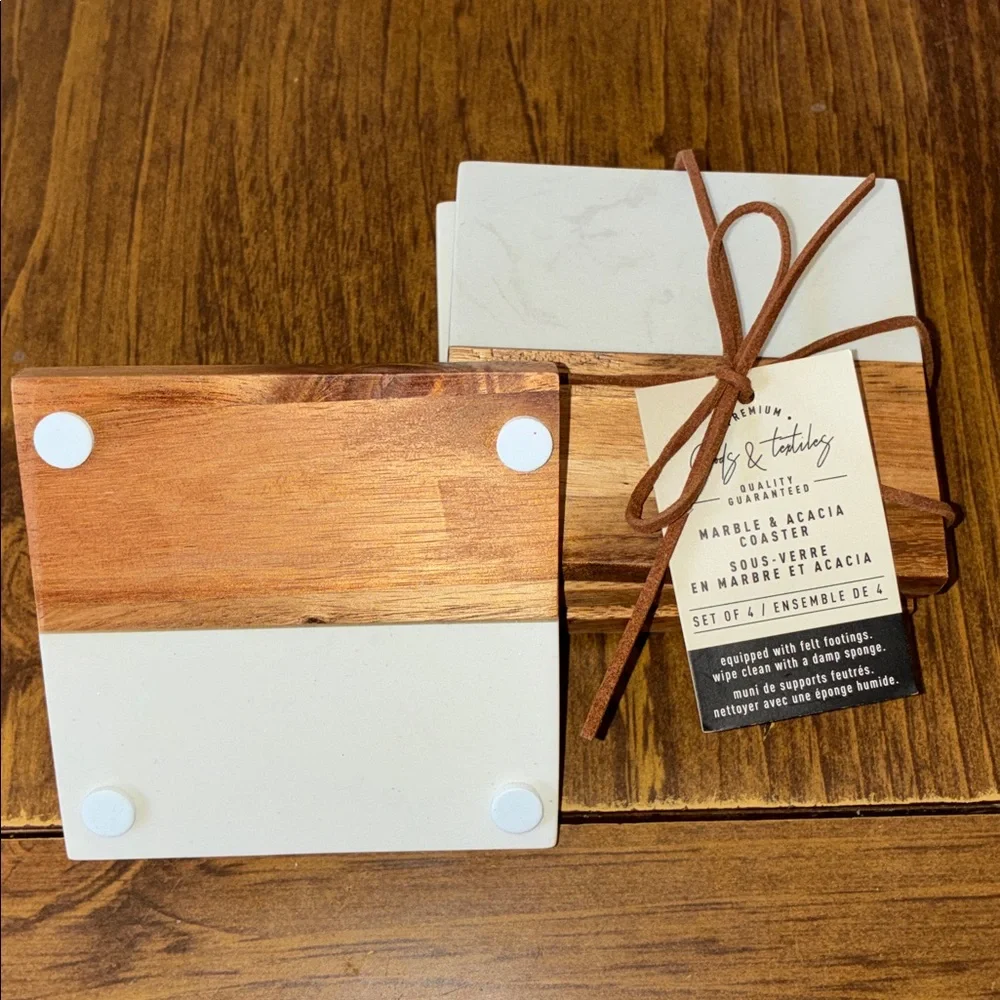 Marble and Acacia Coaster Set4 4x4”